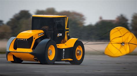 Jcb Fastrac Two Un Tracteur Capable De Rouler à 247 Kmh