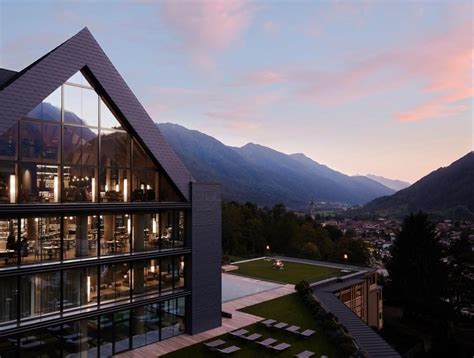 Lefay Resort And Spa Dolomiti La Spa Che Emerge Dal Bosco E Si Integra