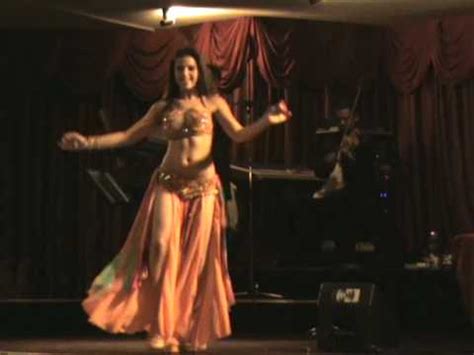 BRAZILIAN BELLY DANCER JACQUELINE BRAGA YouTube