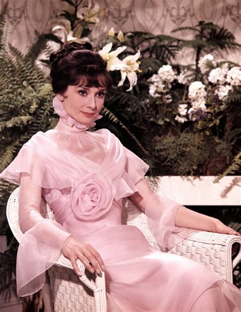 Los Vestidos Y Looks M S Ic Nicos De Audrey Hepburn En Sus Inolvidables Pel Culas