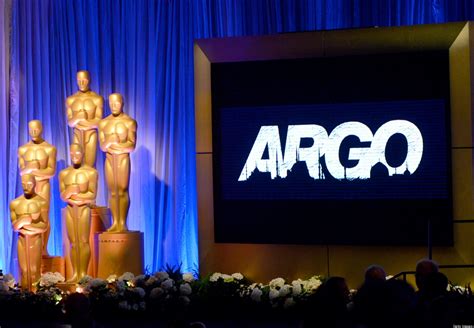 In the us at 5 p.m. Oscars Live: Winners & Best Moments From The 2013 Academy Awards | HuffPost