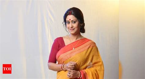 Indrani Halder Back On The Small Screen With Her New Serial Sreemoyee Times Of India