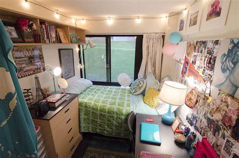52 Stylish Cool Dorm Rooms Style Decor Ideas Roundecor College Dorm