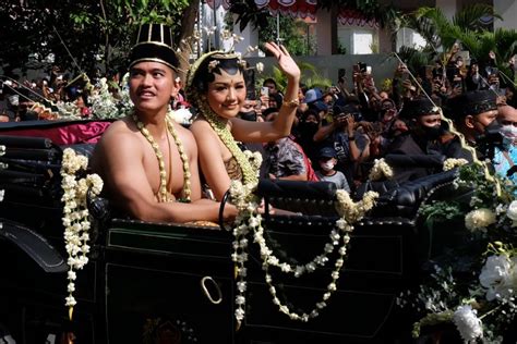 Jokowis Big Javanese Wedding For Second Son Asia News Networkasia News Network