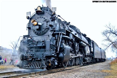 The Real Polar Express: Pere Marquette 1225 - Legacy Station Blog