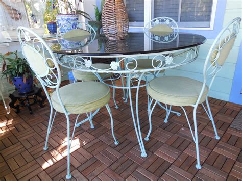 Vtg Mid Century Wrought Iron Dining Patio Set Table 4 Chairs Patio