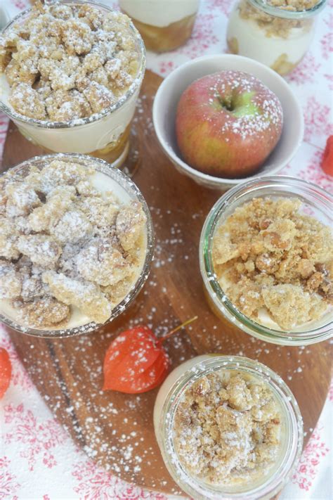 Wir löffeln den Herbst Apple Crumble im Glas meinleckeresleben com