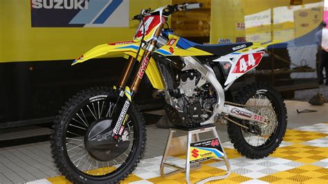 We would like to show you a description here but the site won't allow us. 2018 Japan Spy Video | Suzuki | TransWorld Motocross - YouTube