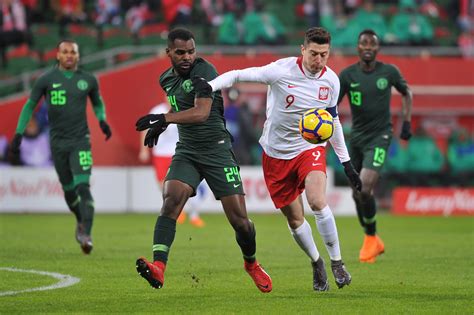 Sprawdź składy meczowe, strzelców, kartki i relacje z meczu. Mecz towarzyski Polska - Chile w przerwie... koncertu ...