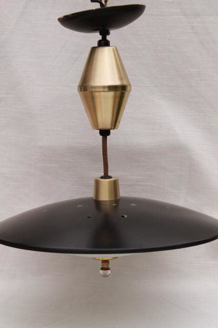 1960s Vintage Flying Saucer Pull Down Ceiling Light Mid Century Modern