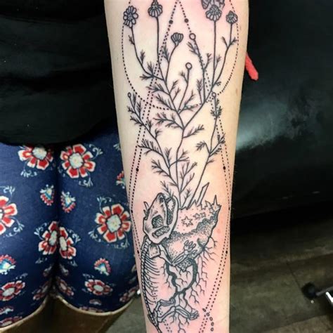 Rose tattoos are full of meaning, symbolizing both beauty and pain whereby the flower is beautiful, but the thorns are prickly and dangerous. 100+ Best Forearm Tattoo - Designs & Meanings (2019)