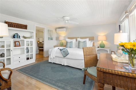 Cape Cod Bed And Breakfast Guest Rooms Falmouth Oceanfront Boutique Bandb Inn