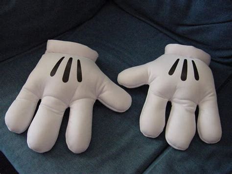 6 Famous Gloves In Pop Culture History · Chicmags