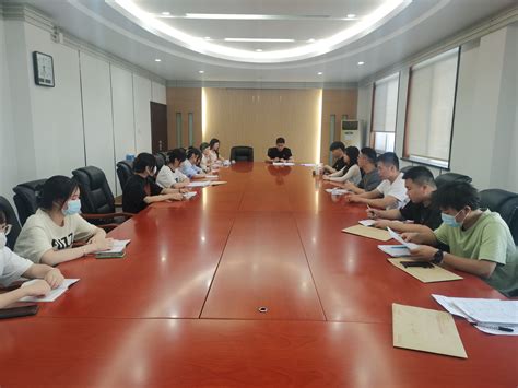 传媒与艺术设计系学生党支部举行接收中共预备党员大会