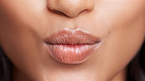 How To Cure Chapped Lips Helpful Remedies That Work Africana Fashion