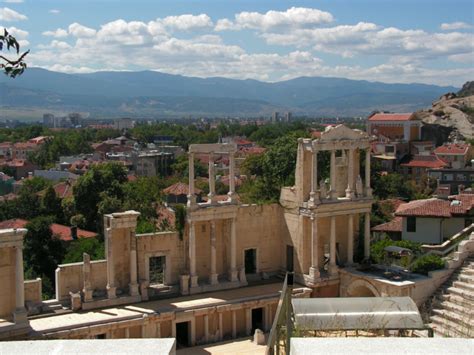 Античният театър в Пловдив - паметник на римската архитектура с ...