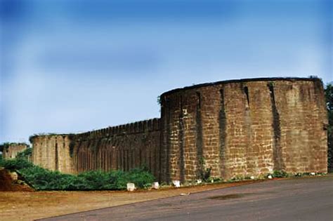 Are you pondering how to surprise your brother in bijapur this raksha bandhan? Bijapur Fort