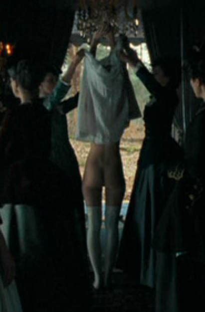 Kirsten Dunst Nude Caps From Marie Antoinette Picture