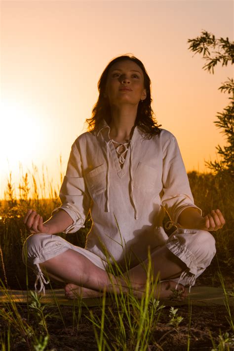 Look What Meditation Can Do For Your Mind Body And Spirit Huffpost