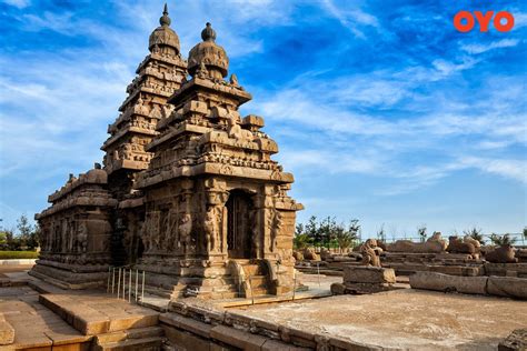 16 Most Famous Historical Places In India That You Need To Visit 2019