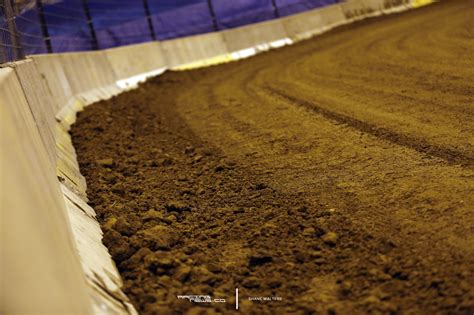 This dirt track is actually the big times. Gateway Dirt Track Photos - Gateway Dirt Nationals Event ...