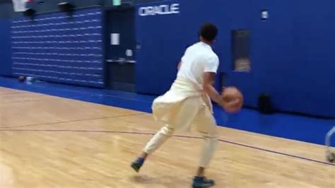 No, Steph Curry Did Not Make 5 Full Court Shots in a Row Like You’ve