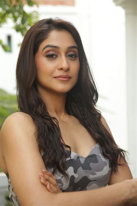 Regina Cassandra Wiki Biography Dob Age Height Weight Affairs And More