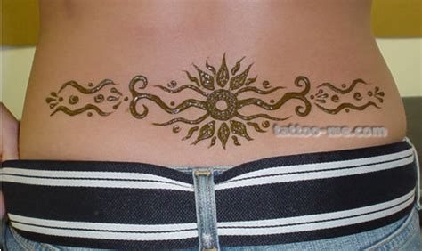 Incredible henna art that you gotta see! Lower back henna - tattoo-me