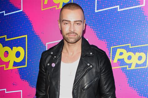 the masked singer reveals walrus as joey lawrence