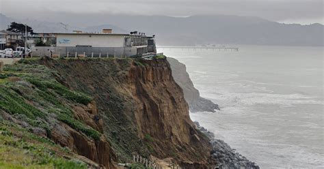 El Niño Storms Put Pacifica Cliff Apartments At Risk The New York Times