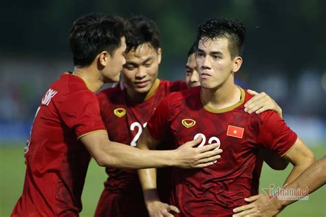 Tiến linh tham gia buổi gây quỹ vào đầu tháng 8. Tiến Linh tiết lộ bí mật sau khi tiễn U22 Thái Lan về nước ...
