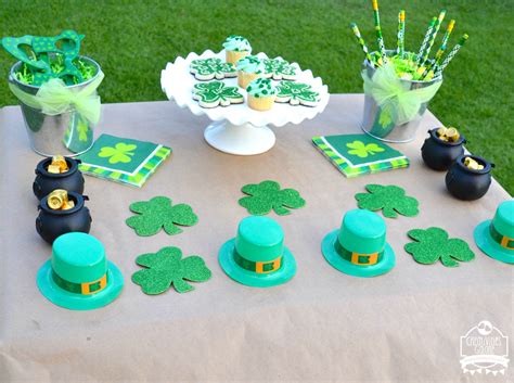 St Patricks Day Table Creativities Galore
