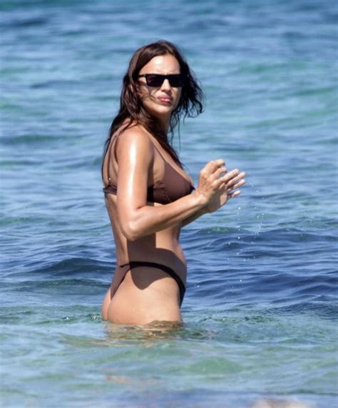 Irina Shayk Showed Her Nipples On The Beach In Ibiza Photos The The Best Porn Website
