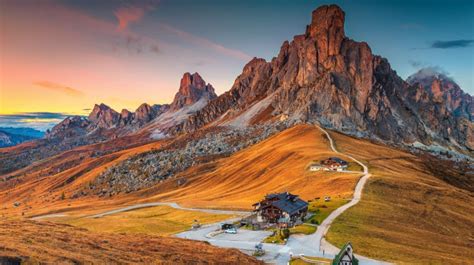 Hiking In The Dolomites Everything You Need To Know Bookmundi
