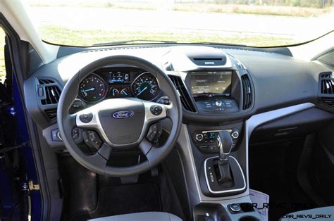 Hd Driving Clips 2014 Ford Escape Se Fwd Great Interior Layout