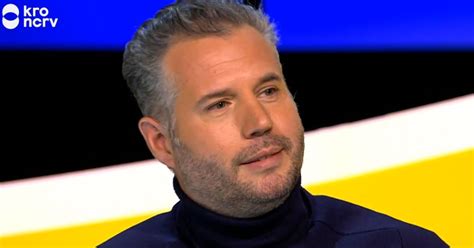 In de finale versloeg hij tegen alle verwachtingen in cabaretier andries tunru en presentatrice emma wortelboer. Rob Kemps verdedigt Tijl Beckand na kritiek: 'De ironie ...