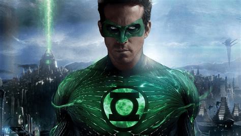Ryan Reynolds Live Tweeted A Green Lantern Watchalong