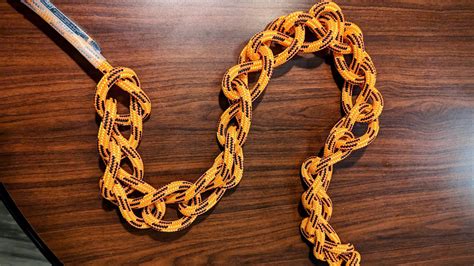 How To Tie A Daisy Chainchain Sinnet For Transporting Rope Without Twist And Tangles Youtube