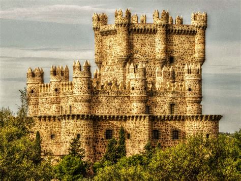 Castillo De Guadamur Toledo España Castillos Lugares De España