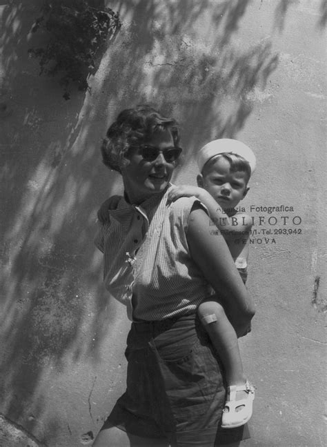 Ingrid Bergman Con Il Figlio Robertino Rossellini A Portofino 1952