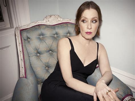 Suzanne Vega Australian Tour And Why She Wore A Bulletproof Vest