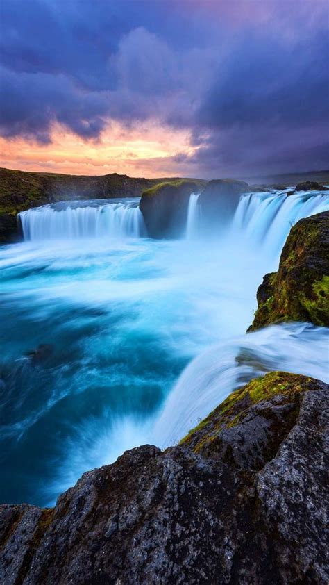 23 Waterfalls Of Iceland Iphone Wallpapers Wallpaperboat