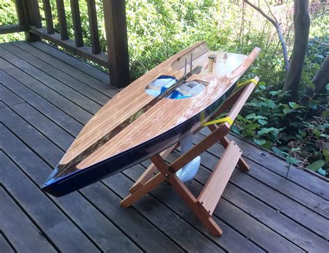 Rc Sailboat Stand And Pictures Of The Star 475 Cedar Hull