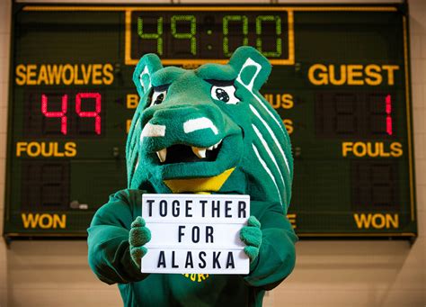 Fallwinter 2022 Uaa Alumni Spirit University Of Alaska Anchorage