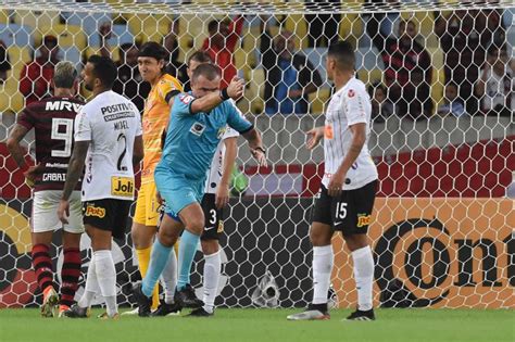 Maybe you would like to learn more about one of these? Chico Lang aponta 5 destaques e 5 decepções do Corinthians ...
