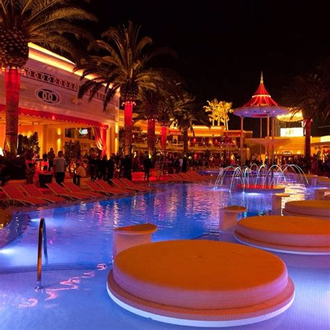 Encore Beach Club In Las Vegas Has The Best Night Pool Par Flickr