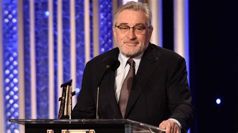 hollywood film awards de niro portman voice support for clinton