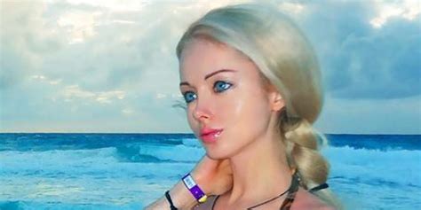 Breatharian Barbie Valeria Lukyanova Says She Wants To Live Off Light And Air Alone Huffpost