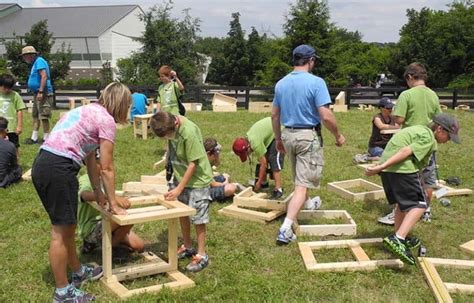 Hundreds of projects for every skill level & range of equipment. How to Build a Table: Cub Scout Woodworking Project
