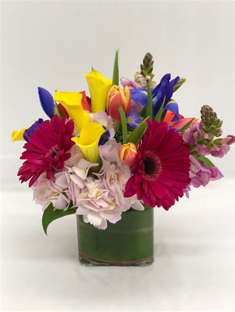 Bold Spring Bouquet In Smyrna Ga Floral Creations Florist